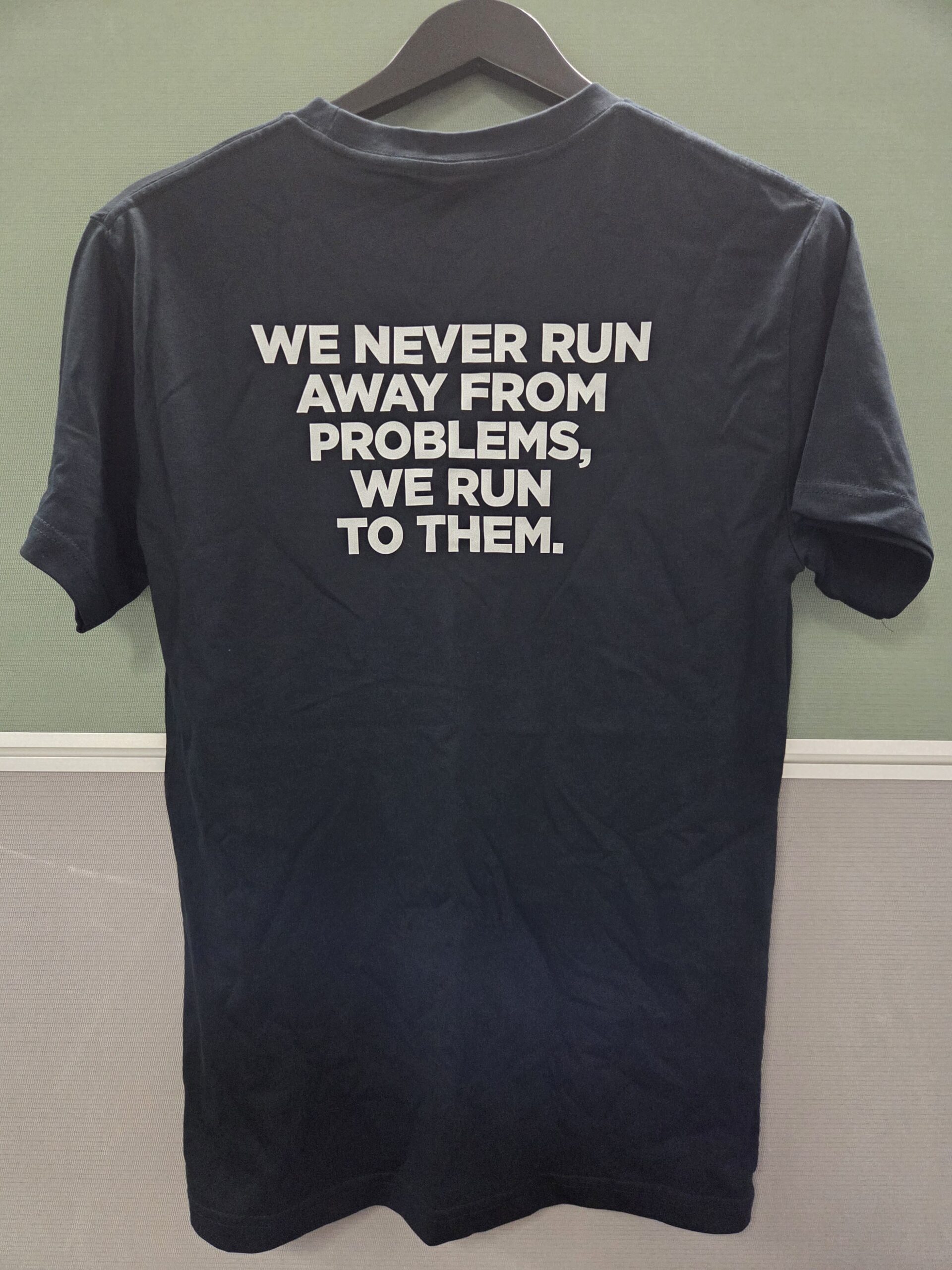 The Printing Issue Our Team Keeps Seeing on Dark-Coloured T-Shirts