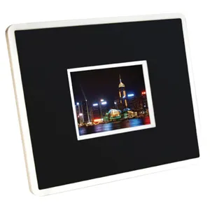 1.8 Digital Photo Frames