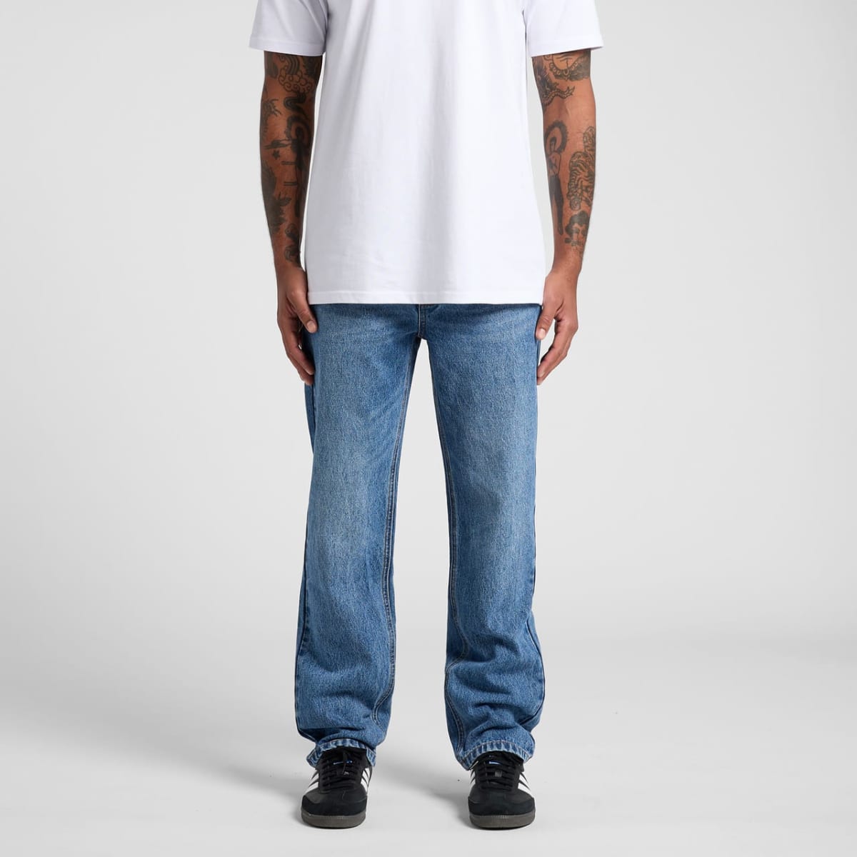 Straight Jeans