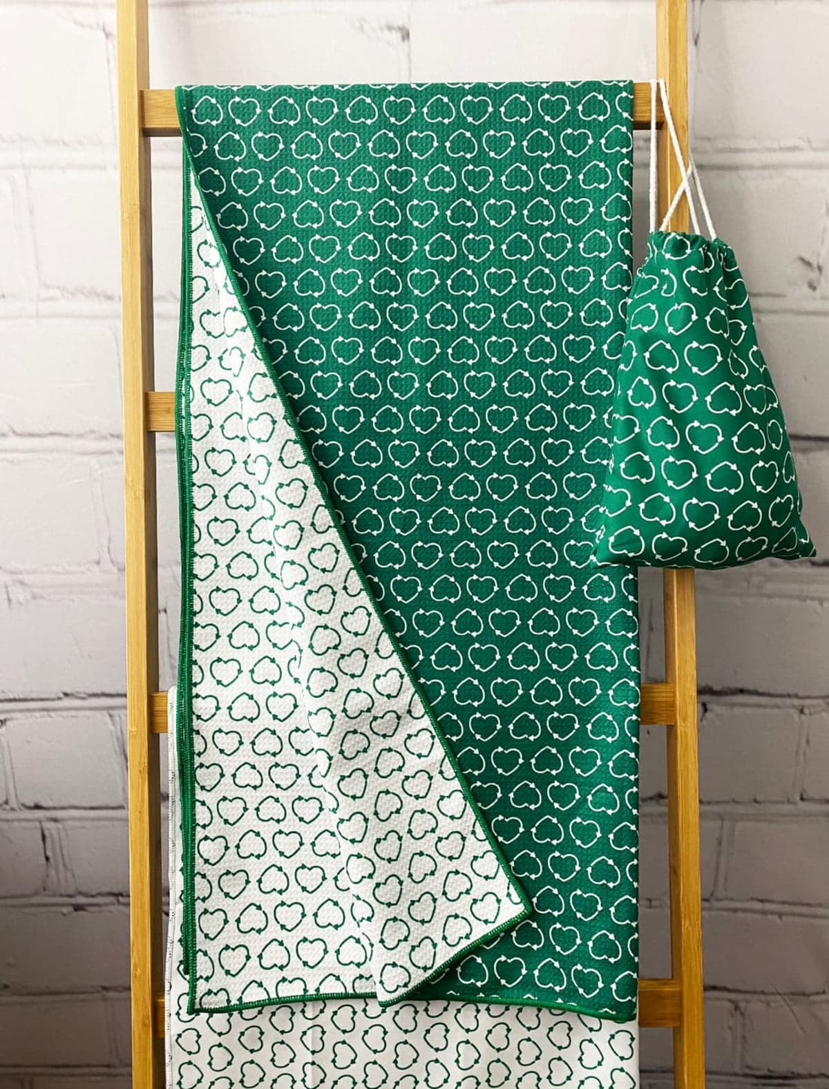 Re-Loved Sand Free Beach Towels