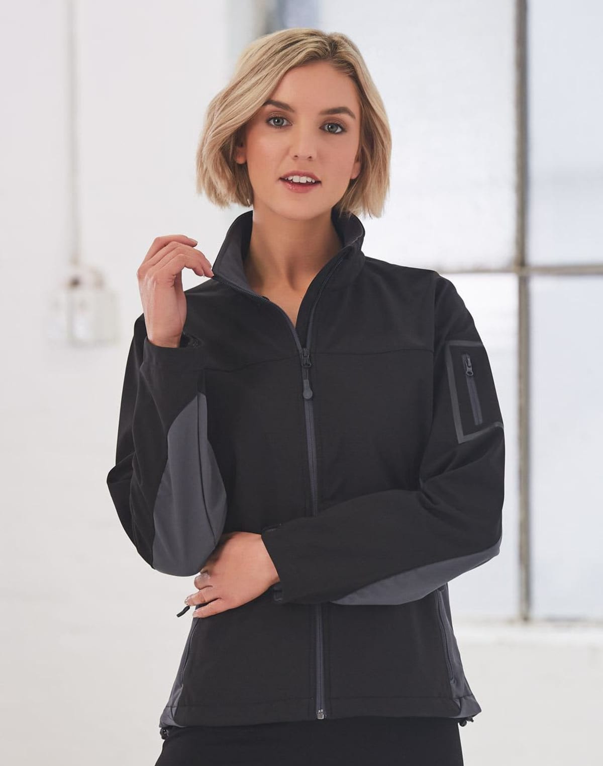 Ken Ii Ladies' Whistler Softshell Contrast Jackets