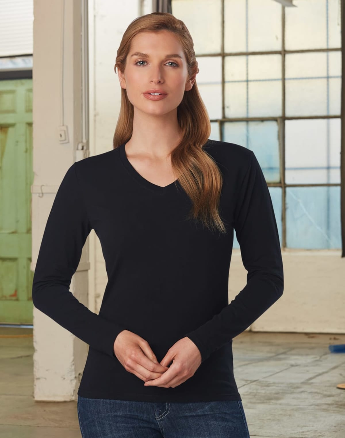 Women's V-Neck Long Sleeve Tees